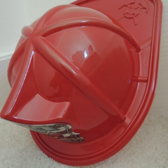 Firemans Hat Red Plastic Firefighter Hat Costume Fits Most NEW - Picture 5 of 7